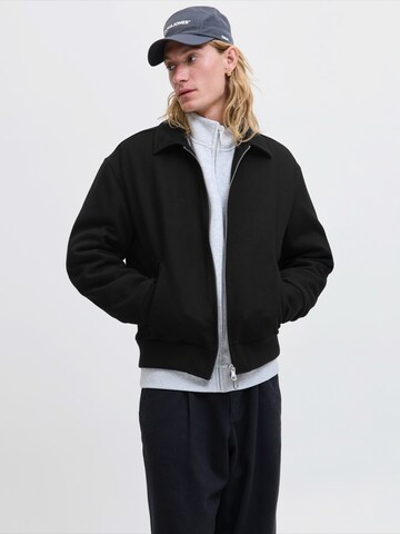 Geacă de primăvară-toamnă de la JACK & JONES pe negru: față