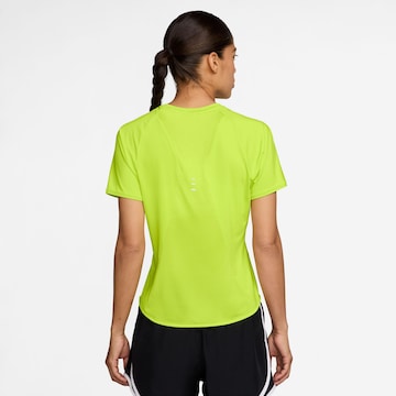 NIKE Funktionsshirt 'Swift' in Grün