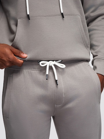 Ombre Joggingová souprava – šedá