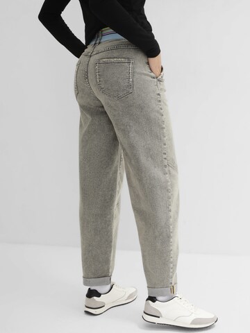 bonprix Loosefit Jeans in Grijs