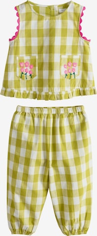 Next Setti värissä vihreä: etupuoli