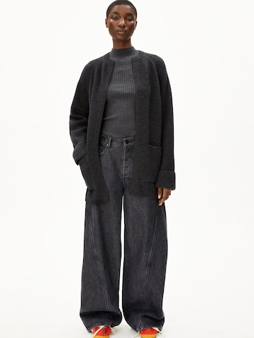 ARMEDANGELS Strickjacke 'Wardaa' in Grau