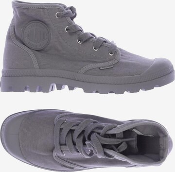 Palladium Dress Boots in 39 in Grey: front
