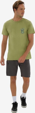 69Slam - Camiseta en verde: frente