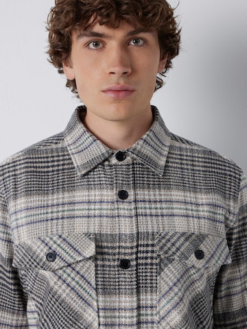 Coupe regular Chemise Mavi en noir
