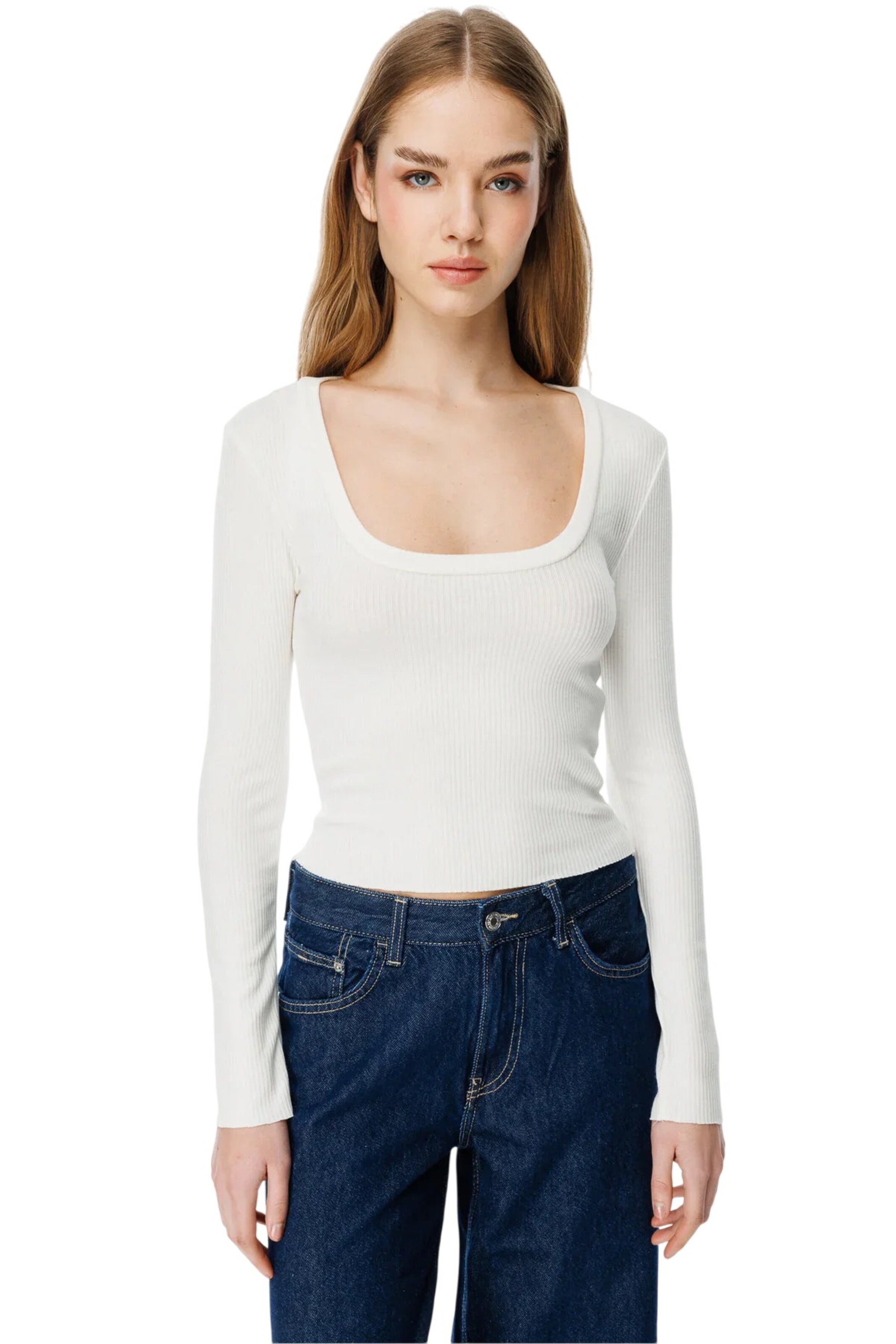 Alexa Dash Blouse in White: front