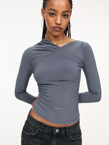 Pull&Bear Shirt in Blue