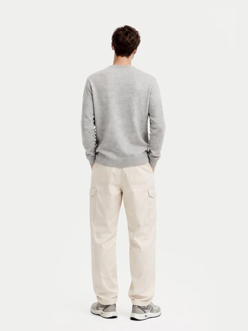 GOBI Cashmere Svetr 'Men's Essential Crewneck Cashmere Sweater' – šedá
