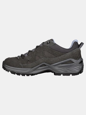 LOWA Halbschuh 'Sirkos Evo' in Grau