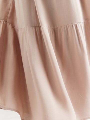 Sublevel Dress in Beige