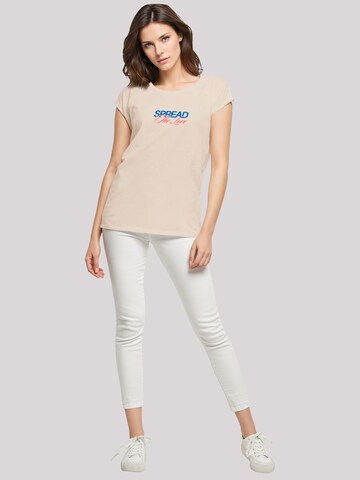 T-shirt 'Spread The Love Valentinstag' F4NT4STIC en beige