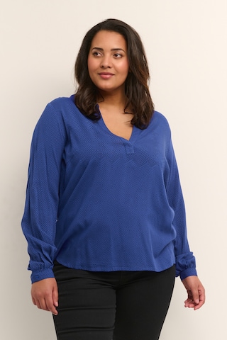 KAFFE CURVE - Blusa 'Micca' em azul: frente