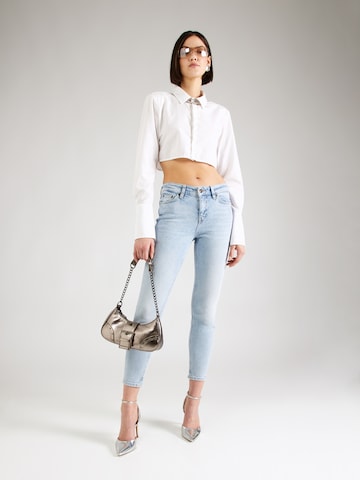 Skinny Jeans 'NEED' di DRYKORN in blu