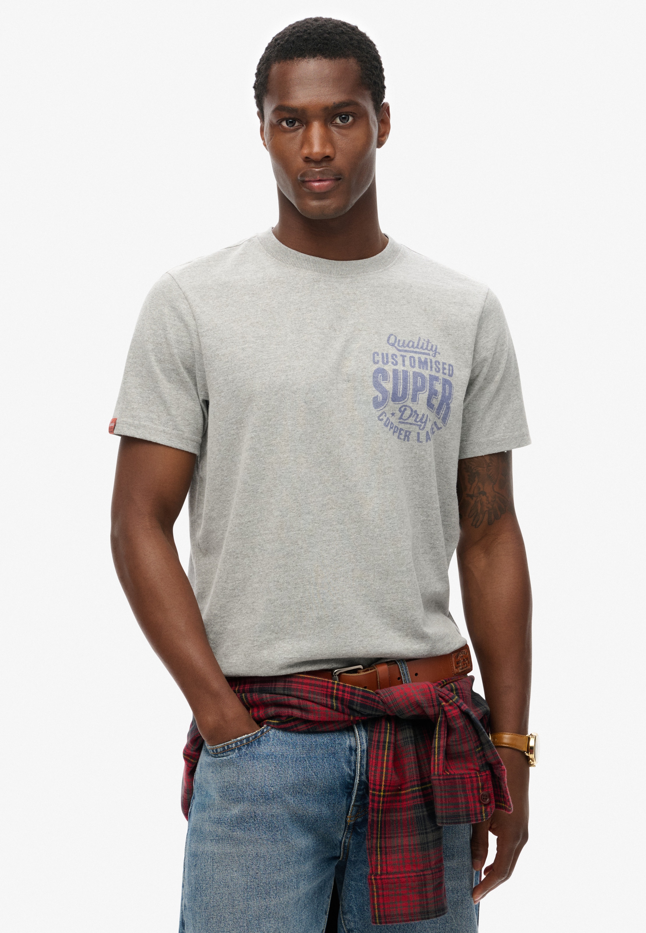 Superdry T-shirt i grå