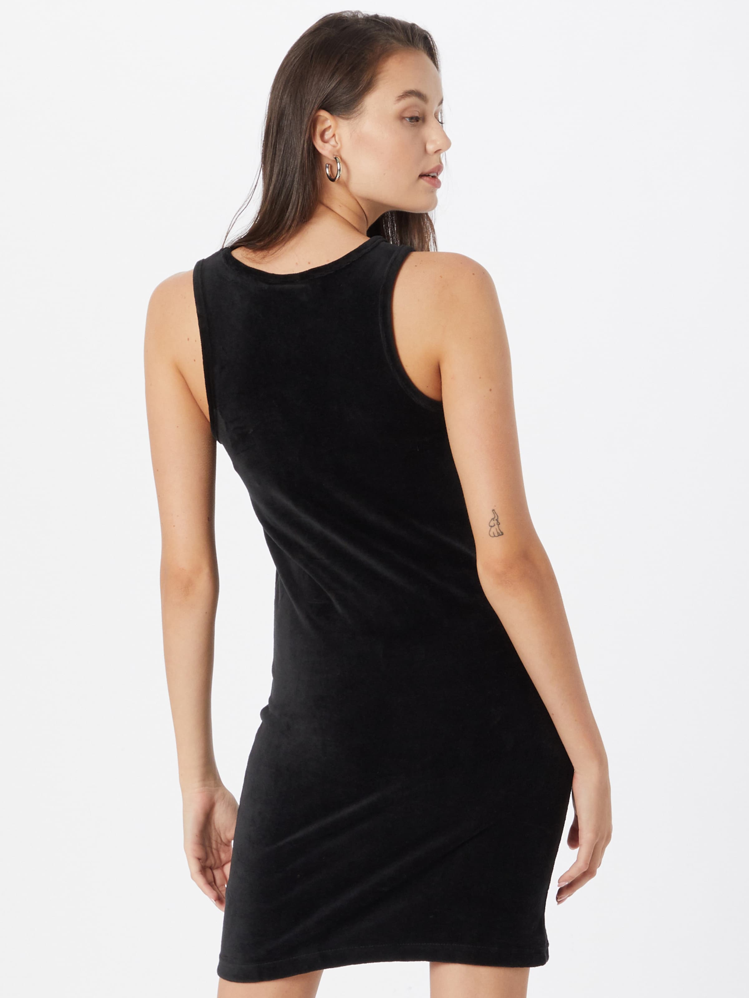 Frauen Kleider WEEKDAY Kleid 'Stella' in Schwarz - FW85924 Frauen Kleider WEEKDAY Kleid 'Stella' in Schwarz - FW85924