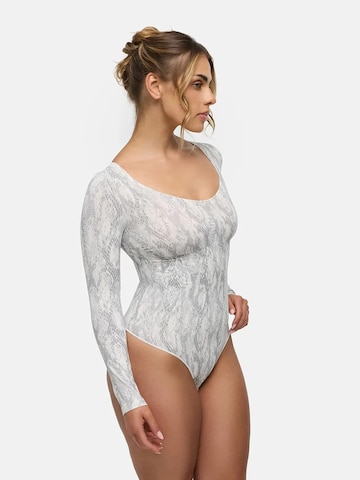 Body modelant 'Bodysuit Sculpting Shapewear Longsleeve mit String' cfab (formerly creamy fabrics) en blanc