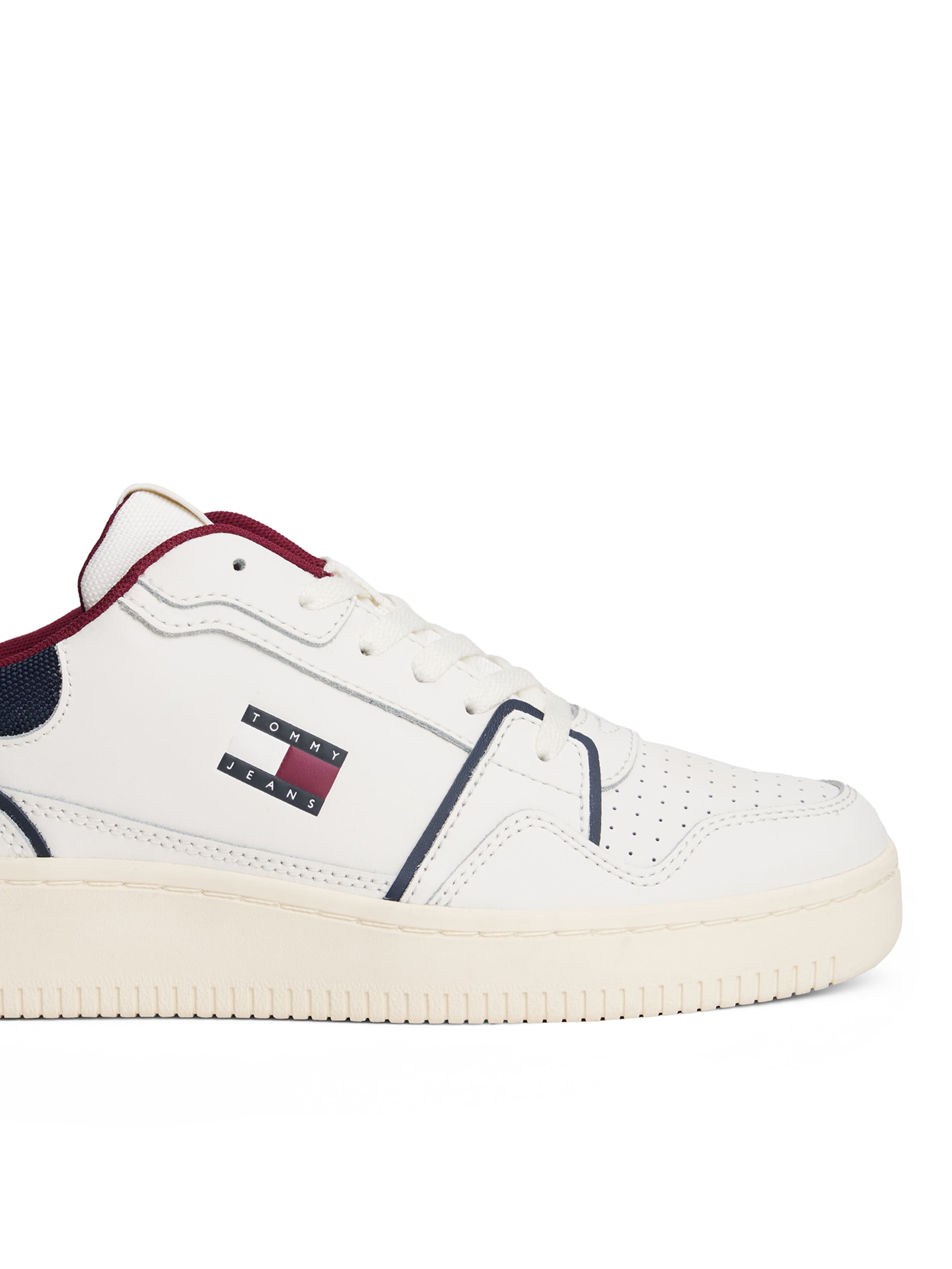 Tommy Jeans - Zapatillas deportivas bajas 'RETRO BASKET' en blanco