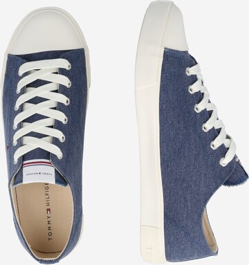 TOMMY HILFIGER Sneaker in Blau