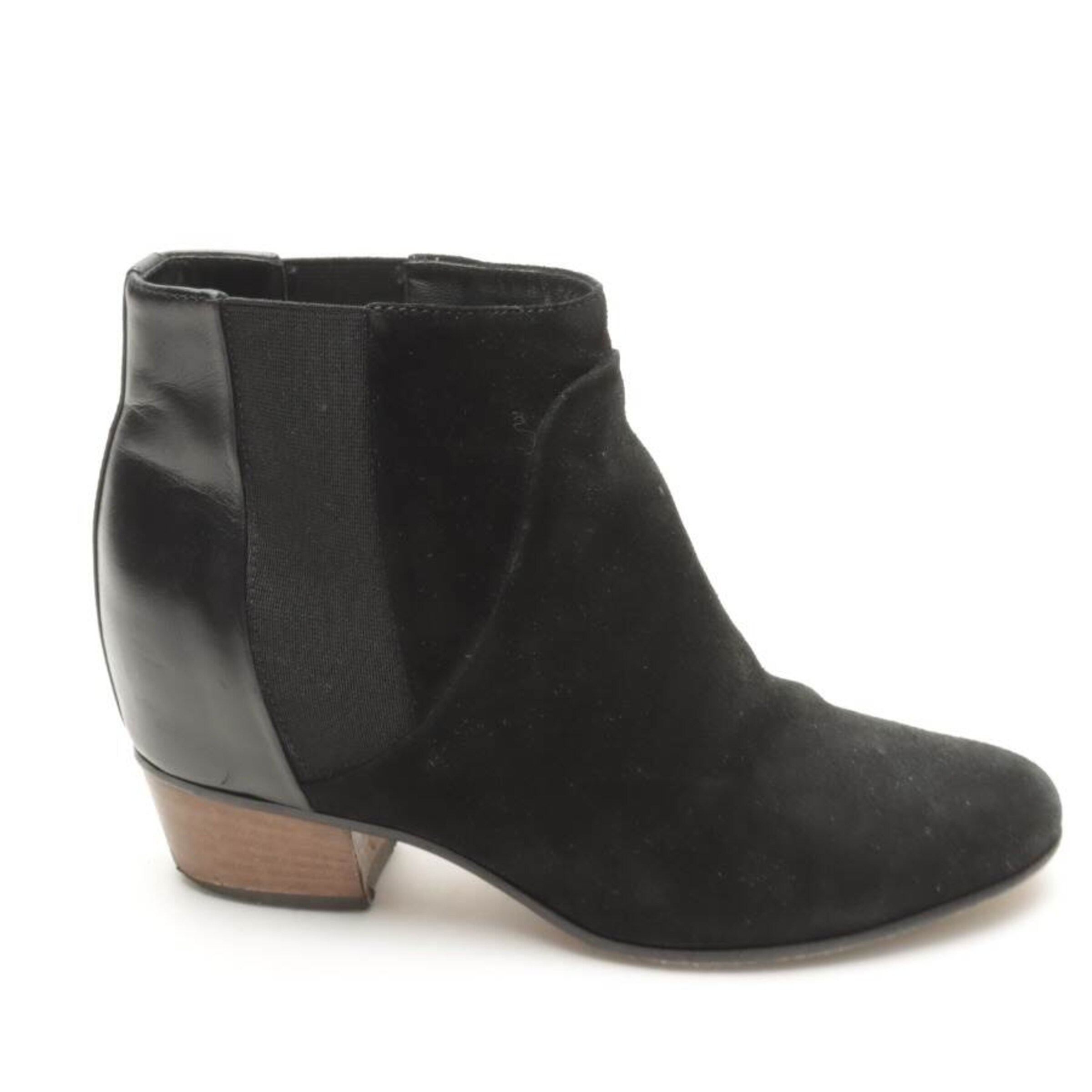 Golden goose hotsell dana boots
