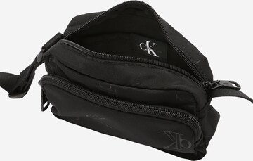 Sac à bandoulière Calvin Klein Jeans en noir