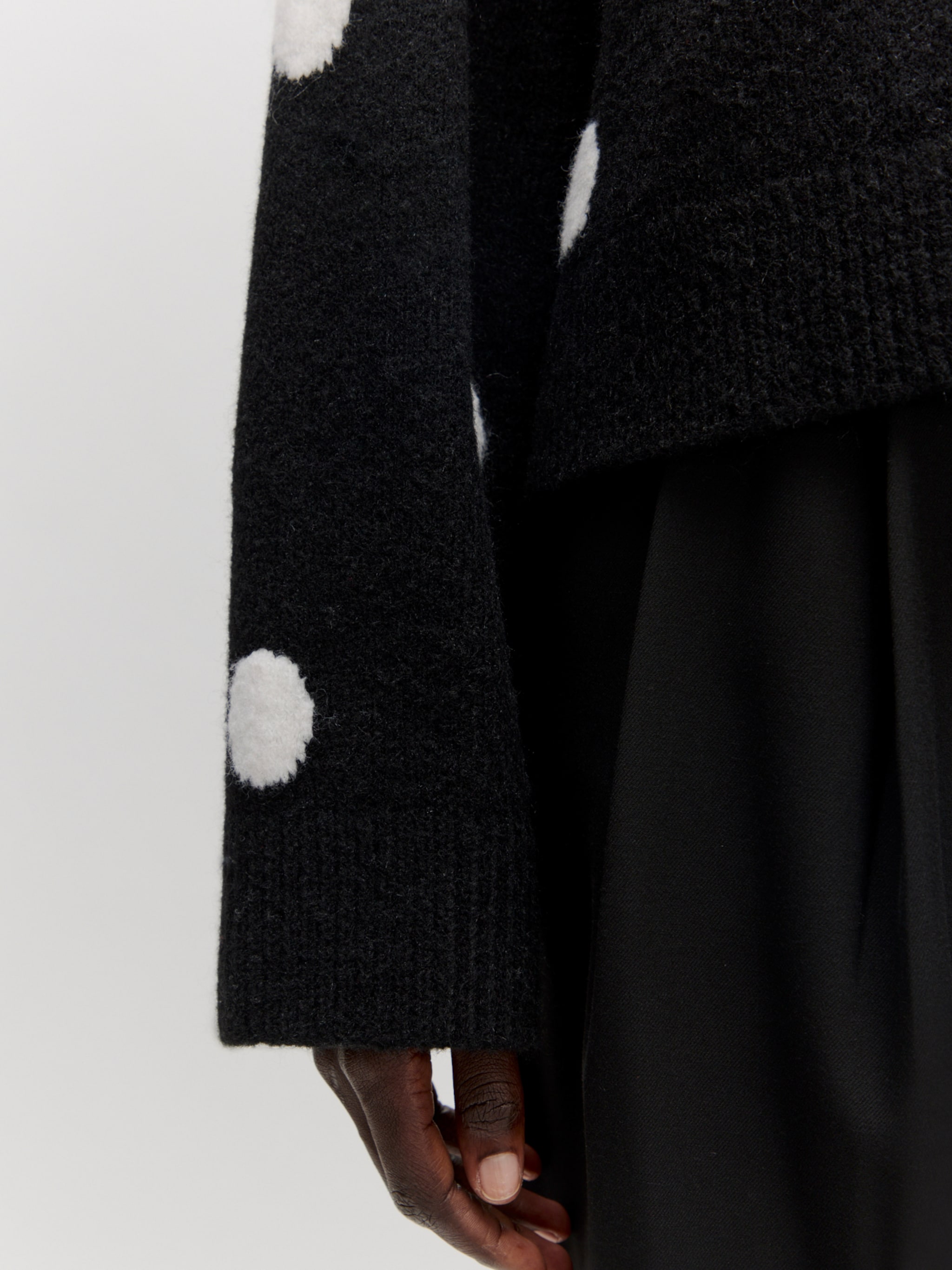 EDITED Produkte Pullover 'Floriane' schwarz