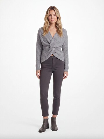 VILA - Jersey 'VIOSAJA' en gris: frente