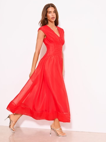 Robe Lipsy en rouge