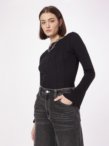 T-shirt Monki en noir : devant