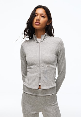 Giacca di felpa di Bershka in grigio: frontale