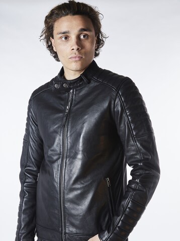 Bolongaro Trevor Between-season jacket 'Quilted Racer' in Black
