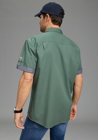 Man's World Comfort Fit Hemd in Grün