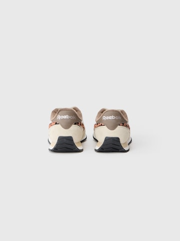 Sneaker low 'CLASSIC' de la Reebok pe bej