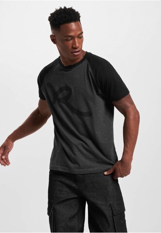 ROCAWEAR T-Shirt in Grau