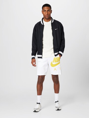 Regular Pantaloni de la Nike Sportswear pe alb