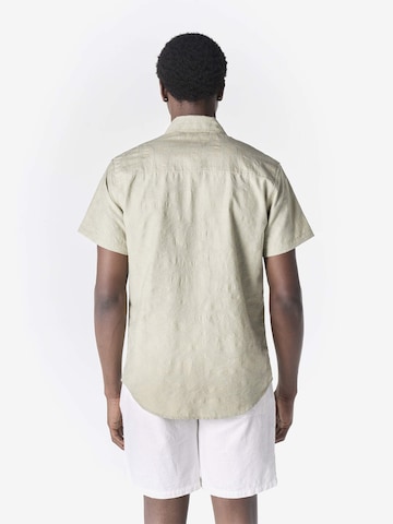 KOROSHI - Ajuste regular Camisa en verde