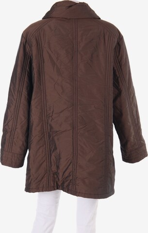 Clarina Jacket & Coat in XXXL in Brown