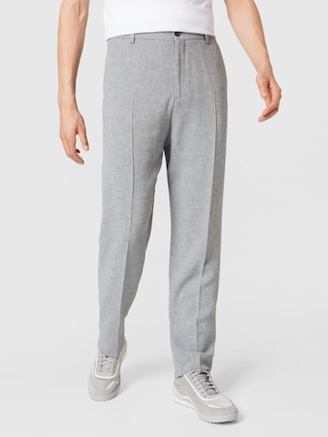 Filippa K Regular Trousers with creases in Grey: front