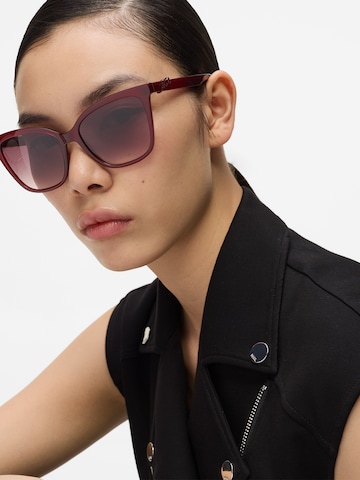 Ochelari de soare ' SIGNATURE LOGO ' de la Karl Lagerfeld pe roșu: față