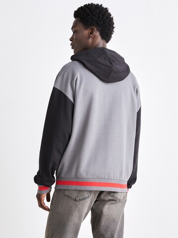 Sweat-shirt 'Dicheck' HUGO en gris