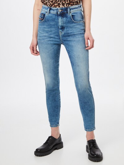DIESEL Traperice u plavi traper, Prikaz modela