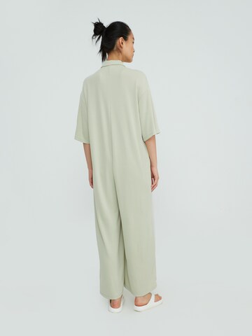 Tuta jumpsuit 'Adrian' di EDITED in verde