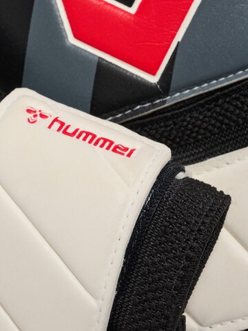 Hummel Sports gloves in White