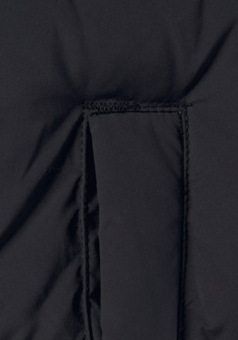Elbsand Vest in Black