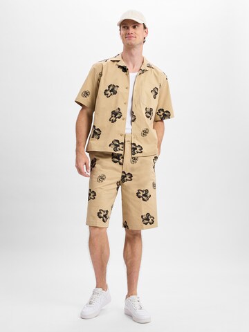 HUGO Regular Shorts 'Damo242' in Beige