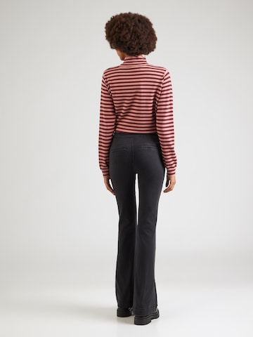 Evazați Jeans 'ONLRAIN' de la ONLY pe negru