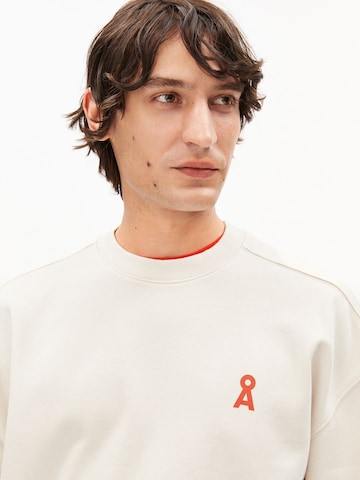 ARMEDANGELS Sweatshirt in Wit