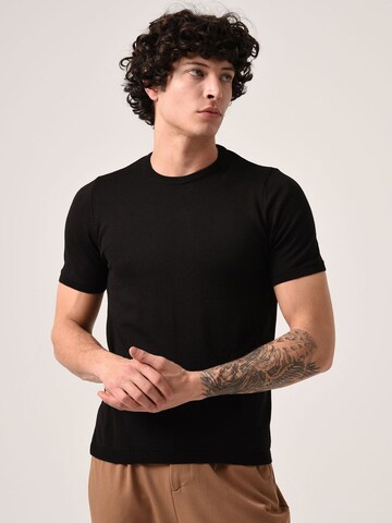 Antioch Shirt in Black