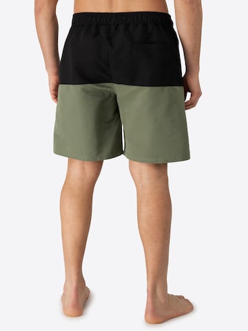 Shorts de bain 'Hayling' LONSDALE en vert