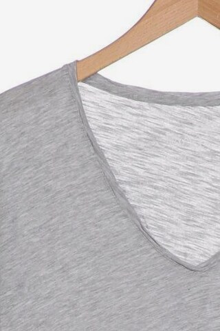 Juvia Top & Shirt in S in Grey