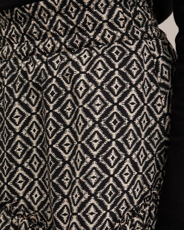 WE Fashion Skirt in Black